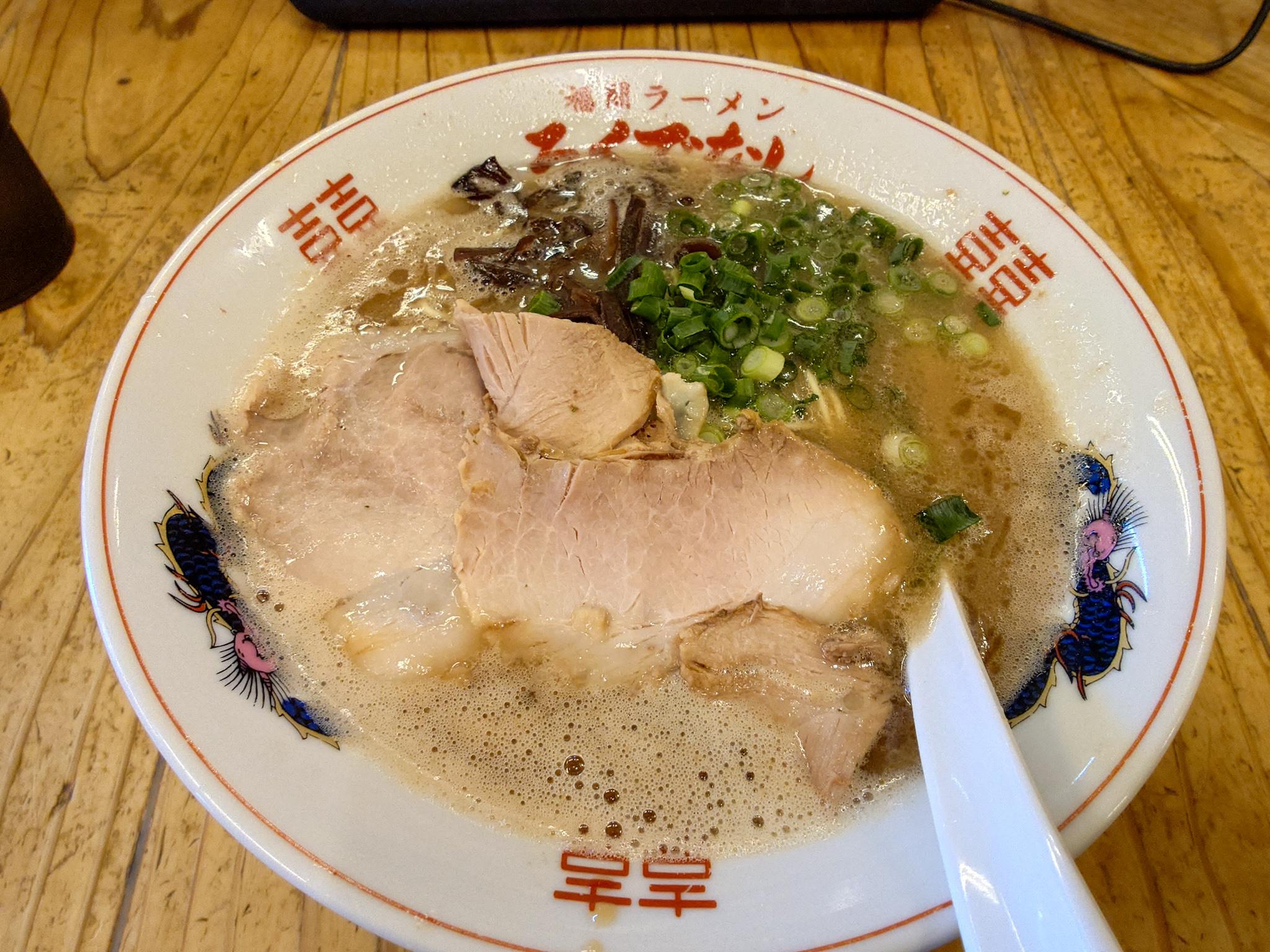 【福間ラーメン】ろくでなしが人気の理由｜福津市の行列店を実食レビュー